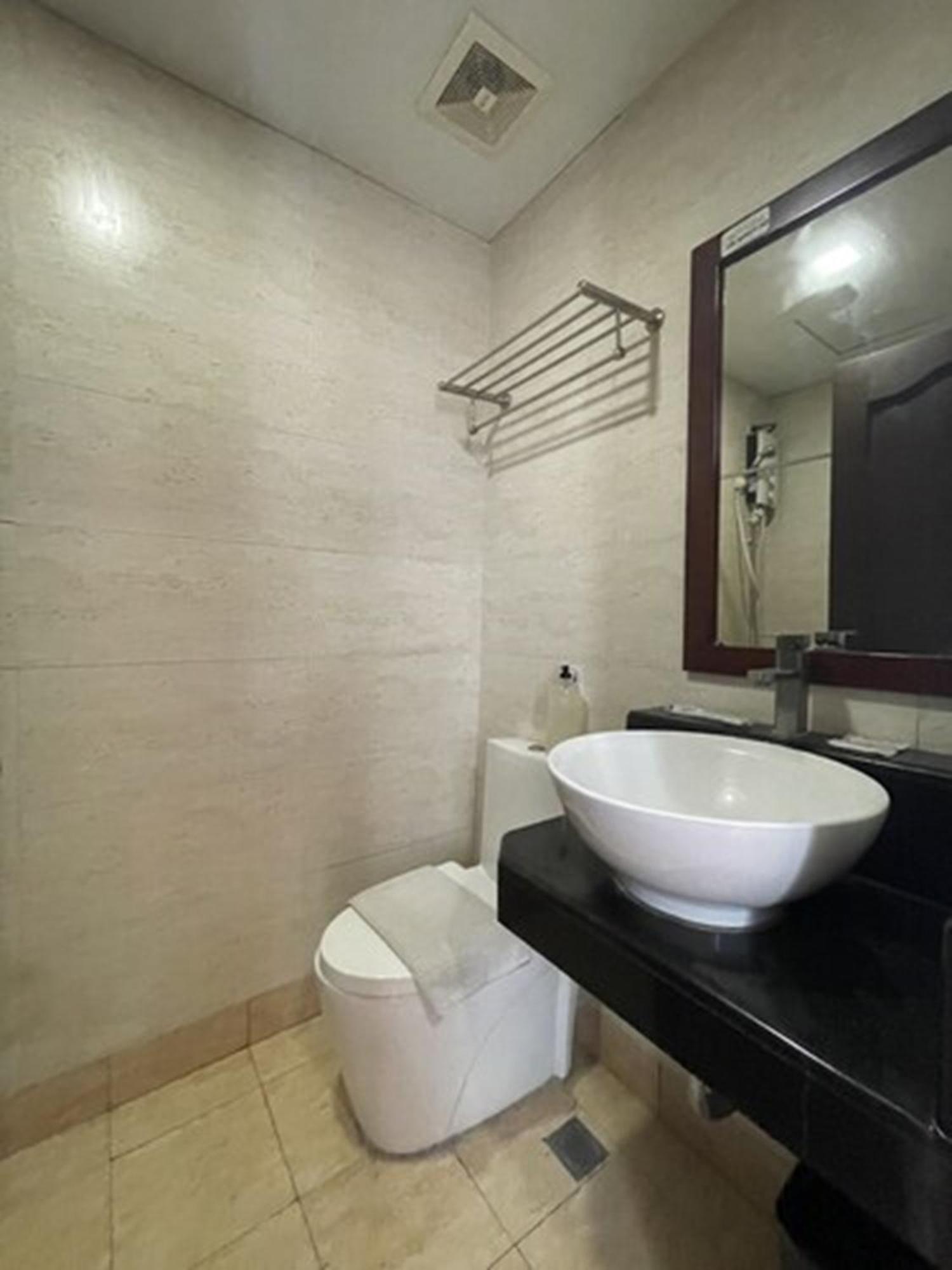 Cebu Capitol Central Hotel & Suites Powered By Cocotel Room photo