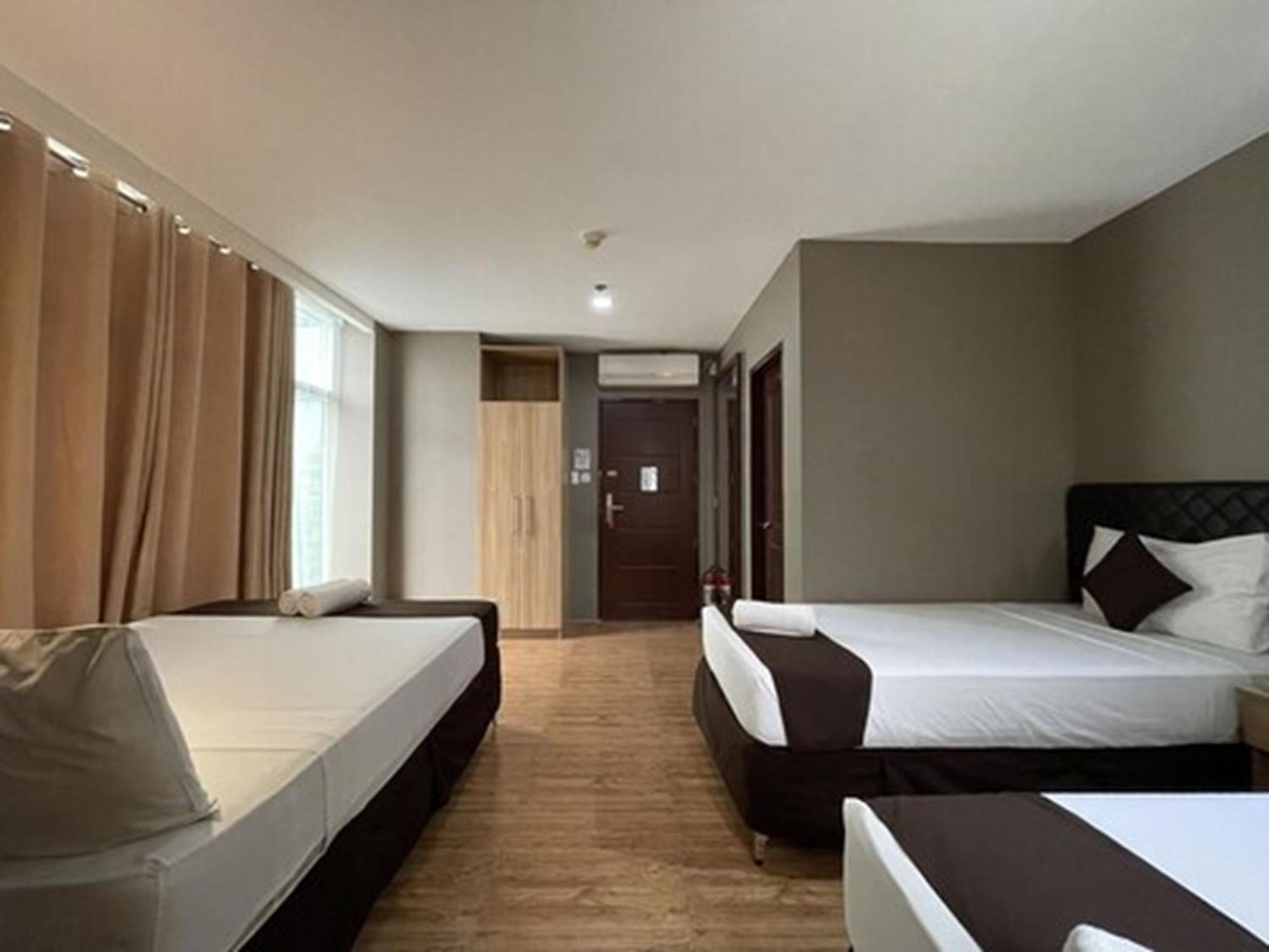 Cebu Capitol Central Hotel & Suites Powered By Cocotel Room photo