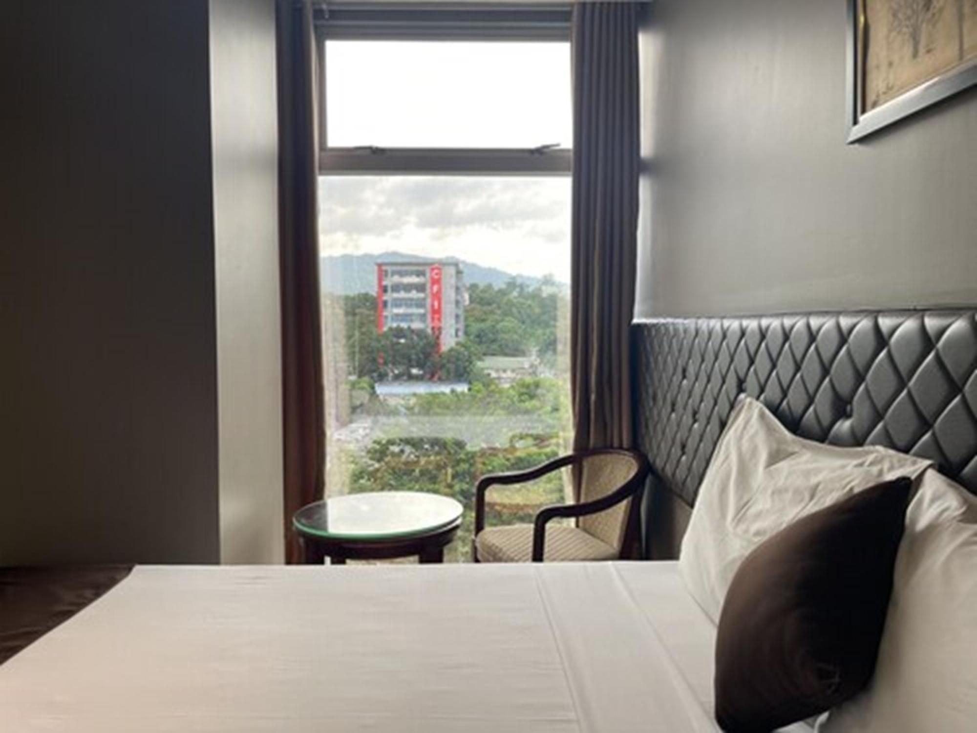 Cebu Capitol Central Hotel & Suites Powered By Cocotel Room photo